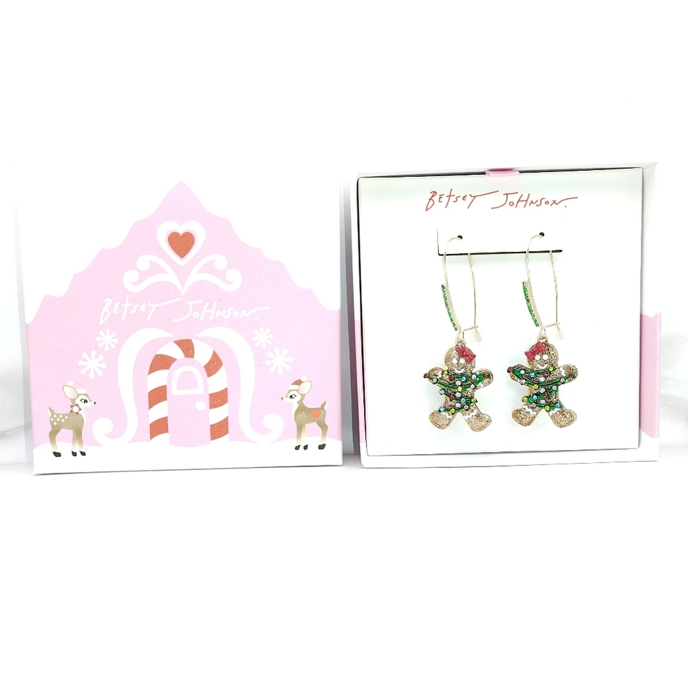 NWT   BETSEY JOHNSON  EARRINGS